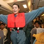 Uçakta biri öldü. Ona ne yaptıklarını görünce şok olacaksınız ➤ haberion.com