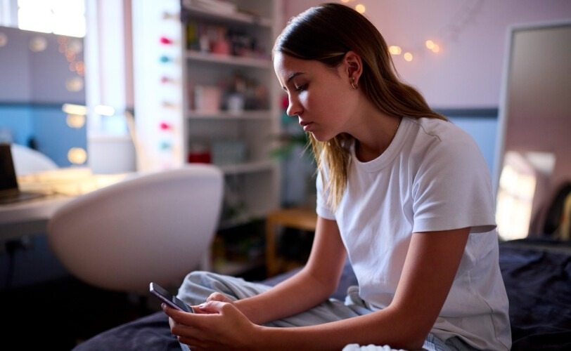 Moja córka nigdy nie wychodziła ze swojego pokoju, co wydawało mi się normalne, dopóki nie odkryłam, co tam robiła ➤ Главное.net