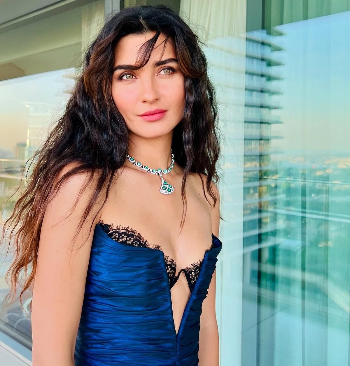 Tuba Büyüküstün’ün koltuk altı kıllarının gerçeği ortaya çıktı ➤ haberion.com