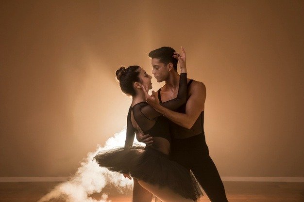 Sa danse est tellement sensuelle qu’elle choque tout le monde… regardez pour y croire !