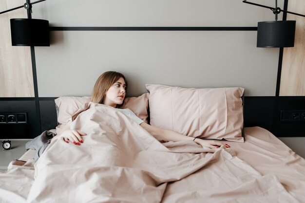 Que devient une femme dans 5 ans si elle reste célibataire ? Personne n’en parle…