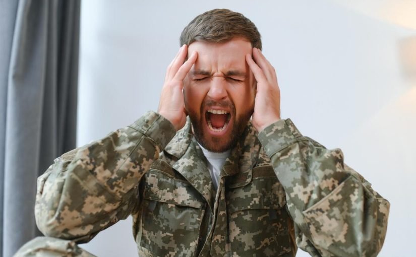 Soldier Takes Early Leave To Surprise Wife, What He Sees Breaks His Heart ➤ haberion.com