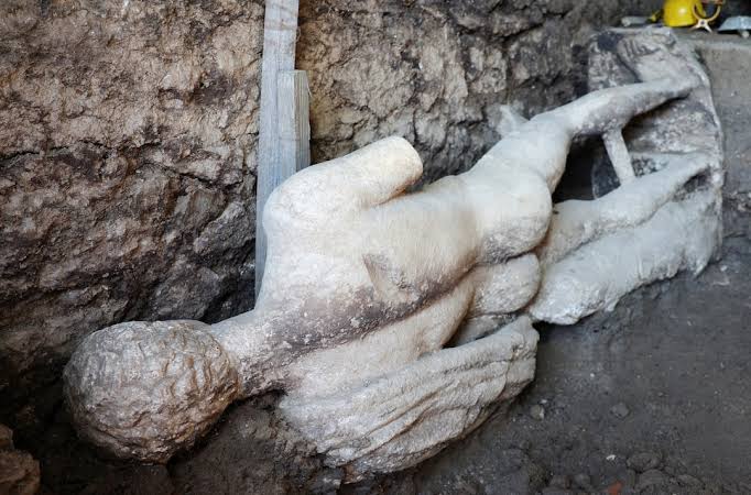 A priest moved a statue—and uncovered a secret hidden for 350 years