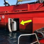Un marinar descoperă o ușă secretă pe un petrolier — cheamă poliția când vede ce se află înăuntru ➤ haberion.com